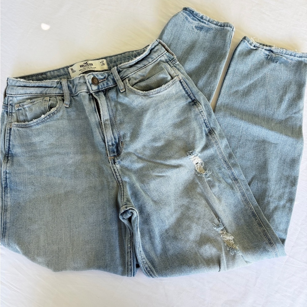 Hollister curvy high rise mom jeans distressed